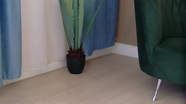 Bailey Rush online show from 12-19-25, 04:14