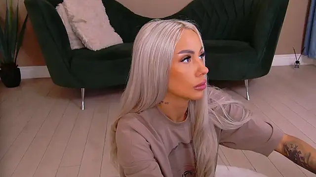 Bailey Rush online show from 04-04-26, 04:04