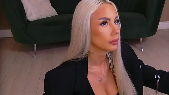 Bailey Rush online show from 04-22-26, 06:20