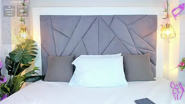 KiarhaTrixie online show from 10-02-25, 11:28