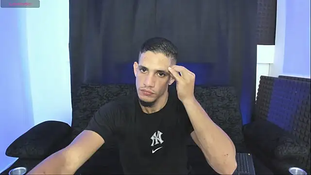 Snapshot of jhonnysnow17 chatting on 05-15-26, 08:43 jhonnysnow17 online show from 05-15-26, 08:43