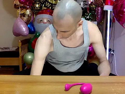 Snapshot of HandsomeAlfie chatting on 02-13-26, 02:07 HandsomeAlfie online show from 02-13-26, 02:07