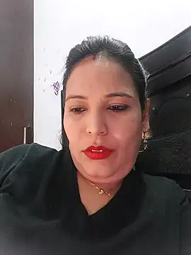 Poojabhabi101 online show from 01-31-25, 07:18
