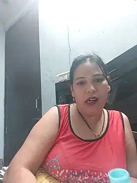 Snapshot of Poojabhabi101 chatting on 05-04-26, 05:03 Poojabhabi101 online show from 05-04-26, 05:03