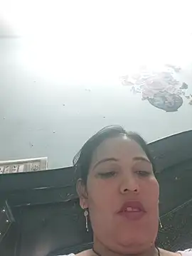 Snapshot of Poojabhabi101 chatting on 05-20-26, 05:46 Poojabhabi101 online show from 05-20-26, 05:46