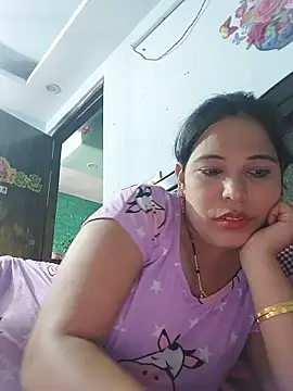 Snapshot of Poojabhabi101 chatting on 06-09-26, 07:09 Poojabhabi101 online show from 06-09-26, 07:09