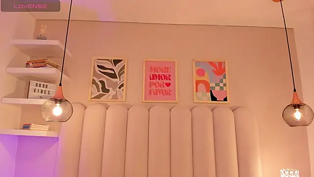 cute  cherry  online show from 09-12-25, 07:58