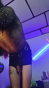 Snapshot of mal_x chatting on 02-13-26, 05:14 mal x online show from 02-13-26, 05:14