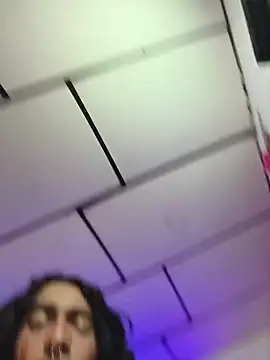 Snapshot of mal_x chatting on 02-18-26, 06:20 mal x online show from 02-18-26, 06:20