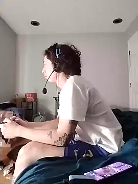 Snapshot of LiverandBrat77 chatting on 01-09-25, 06:38 LiverandBrat77 online show from 01-09-25, 06:38