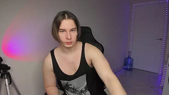 Vincent Strong online show from 12-19-24, 07:18