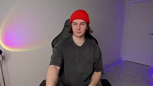 Vincent Strong online show from 03-02-25, 01:05