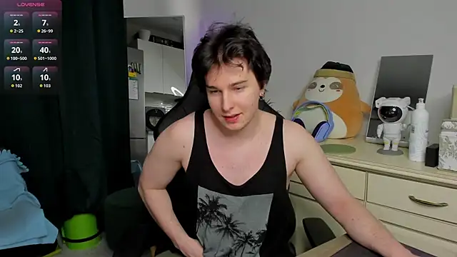 Vincent Strong online show from 04-05-26, 02:36