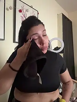 GigiiStone online show from 04-21-26, 05:06