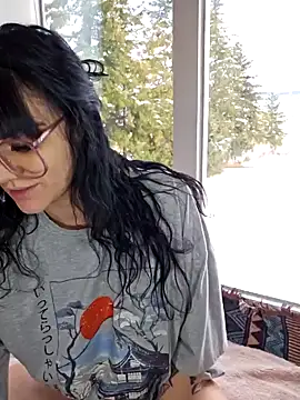 Snapshot of anyalikestosuck chatting on 12-18-24, 08:47 anyalikestosuck online show from 12-18-24, 08:47