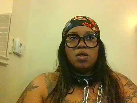 Snapshot of ShaBrimDaPornstar chatting on 09-13-25, 10:20 ShaBrimDaPornstar online show from 09-13-25, 10:20