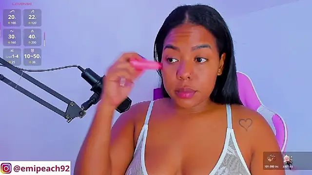 samanthaabloom online show from 11-06-25, 01:17