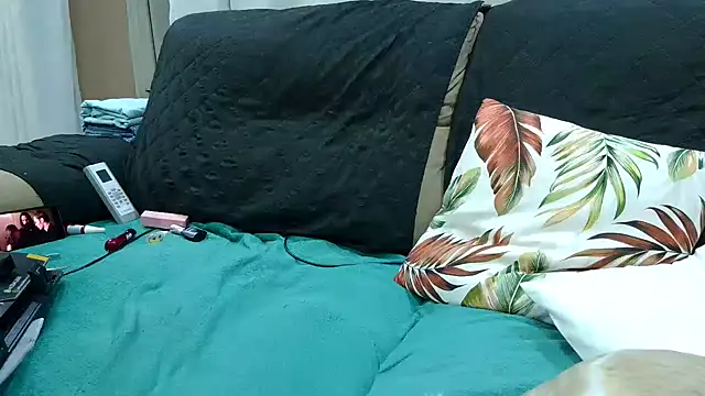 Snapshot of Kellynha_Sweet chatting on 12-22-24, 03:55 Kellynha Sweet online show from 12-22-24, 03:55