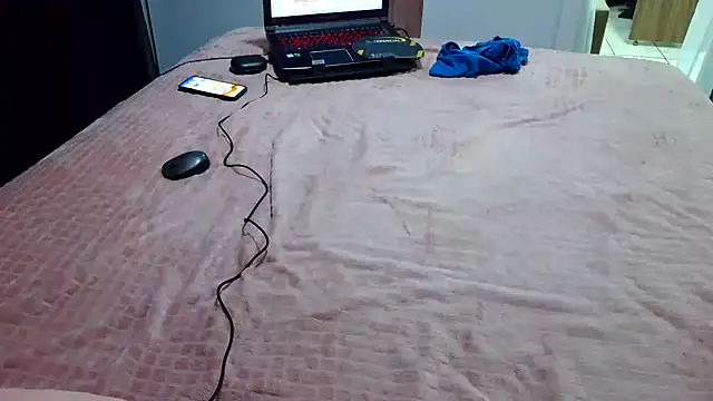 Snapshot of Kellynha_Sweet chatting on 01-01-25, 09:52 Kellynha Sweet online show from 01-01-25, 09:52