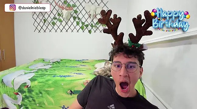 Snapshot of Jackson_Careyy chatting on 12-18-24, 10:35 Jackson Careyy online show from 12-18-24, 10:35