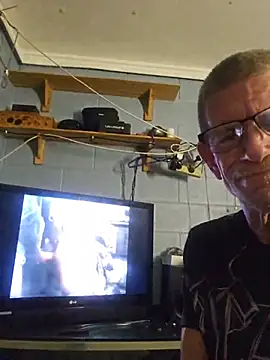 Snapshot of Daza67 chatting on 06-15-26, 03:03 Daza67 online show from 06-15-26, 03:03