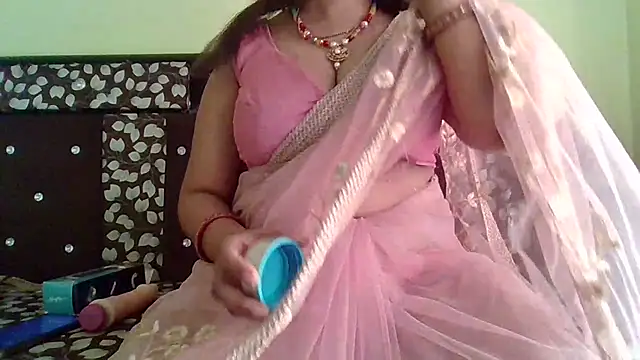 Snapshot of NautyBabe chatting on 03-09-25, 11:03 NautyBabe online show from 03-09-25, 11:03