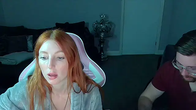 Red firesquirt online show from 03-08-25, 09:18