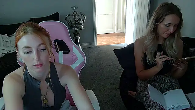 Red firesquirt online show from 10-22-25, 12:38