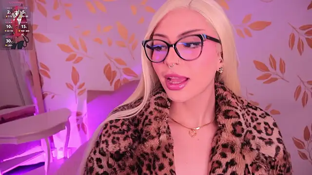 Snapshot of Misselektra__ chatting on 02-03-26, 06:22 Misselektra online show from 02-03-26, 06:22