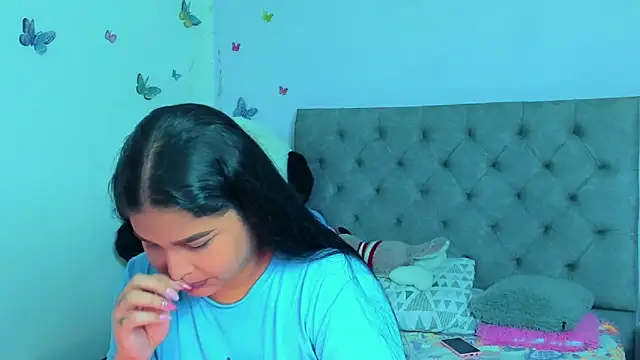 mabellfox online show from 02-28-25, 04:10