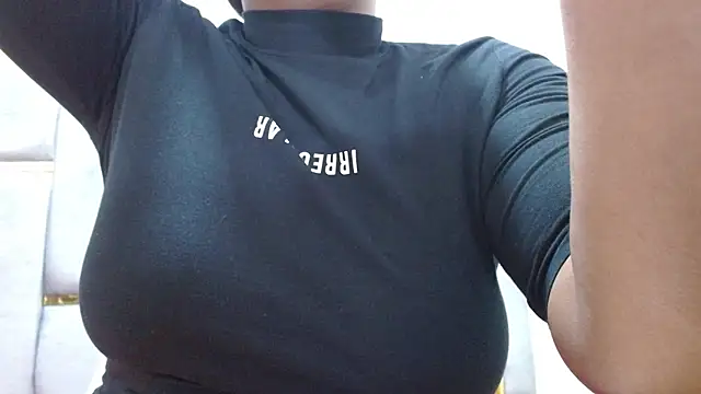 Snapshot of Cholatin chatting on 12-05-25, 05:09 Cholatin online show from 12-05-25, 05:09