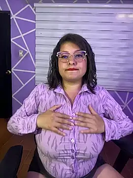 MiiaaJoness online show from 07-28-26, 04:39