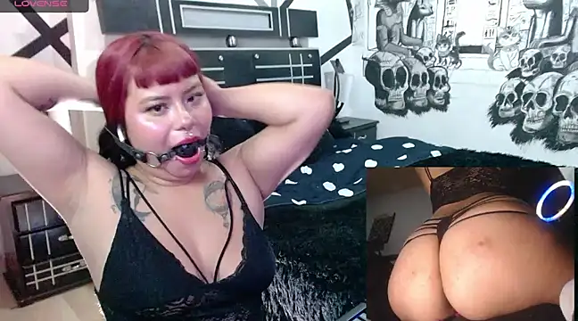 miss cloverrr online show from 12-12-24, 10:02