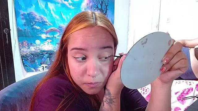 Snapshot of girl_milk2 chatting on 01-24-25, 03:45 girl milk2 online show from 01-24-25, 03:45