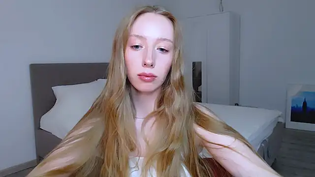 Snapshot of Luna_insniity chatting on 12-05-24, 10:45 Luna insniity online show from 12-05-24, 10:45