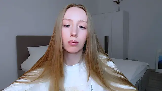 Snapshot of Luna_insniity chatting on 12-15-24, 03:13 Luna insniity online show from 12-15-24, 03:13