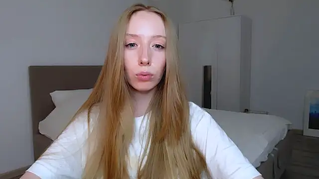 Snapshot of Luna_insniity chatting on 12-29-24, 07:53 Luna insniity online show from 12-29-24, 07:53