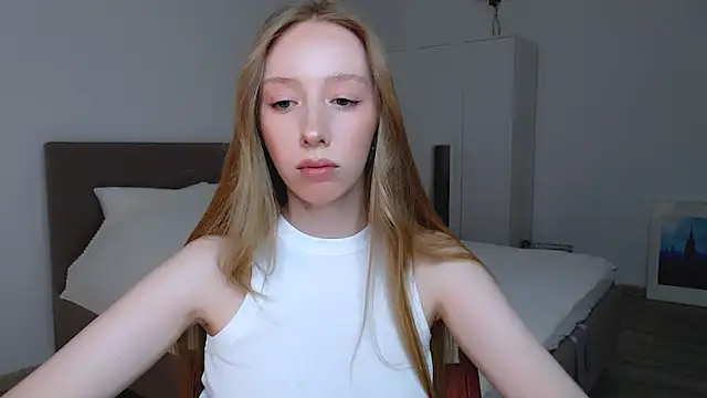 Snapshot of Luna_insniity chatting on 01-11-25, 08:43 Luna insniity online show from 01-11-25, 08:43