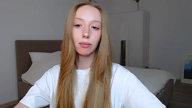 Snapshot of Luna_insniity chatting on 01-13-25, 11:17 Luna insniity online show from 01-13-25, 11:17