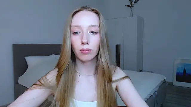 Snapshot of Luna_insniity chatting on 01-19-25, 03:08 Luna insniity online show from 01-19-25, 03:08