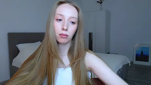 Snapshot of Luna_insniity chatting on 01-27-25, 08:28 Luna insniity online show from 01-27-25, 08:28