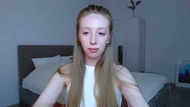 Snapshot of Luna_insniity chatting on 02-15-25, 07:50 Luna insniity online show from 02-15-25, 07:50