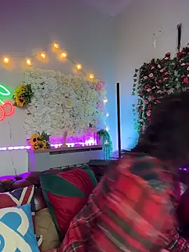 AmicaBentley online show from 03-22-26, 06:50