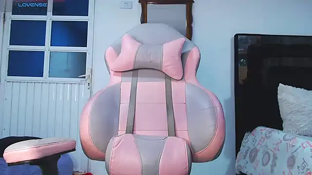 Im Keizy online show from 12-23-25, 04:43