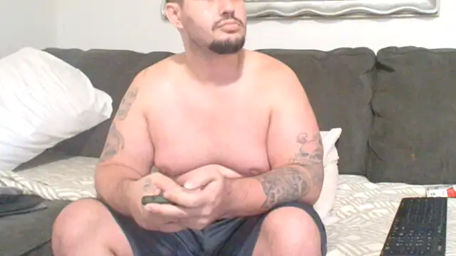 Badcuzwefun187 online show from 04-21-26, 06:44