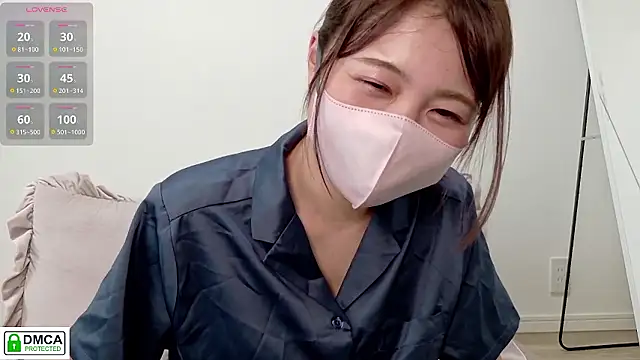 Snapshot of SUZU_ chatting on 07-24-26, 10:08 SUZU online show from 07-24-26, 10:08