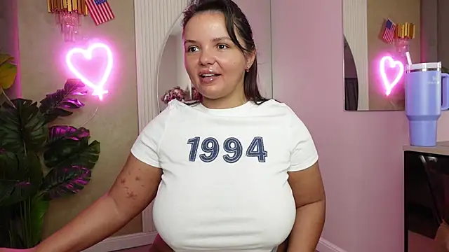 CelesteBailey online show from 04-04-26, 07:39