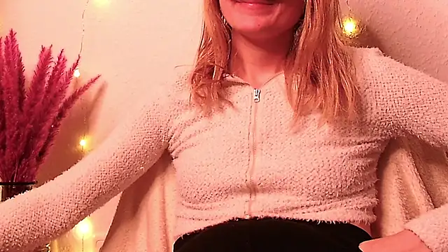 SecretAnni online show from 01-02-25, 07:29