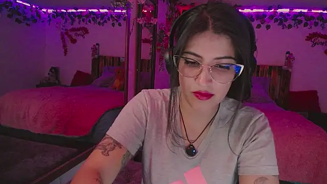 azahar  ziiz online show from 11-12-25, 01:50