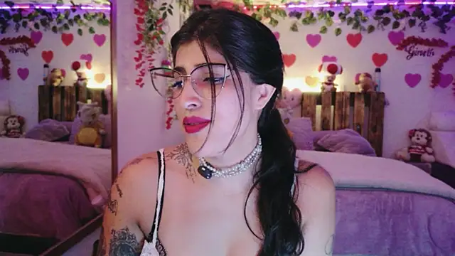 azahar  ziiz online show from 07-11-26, 09:38